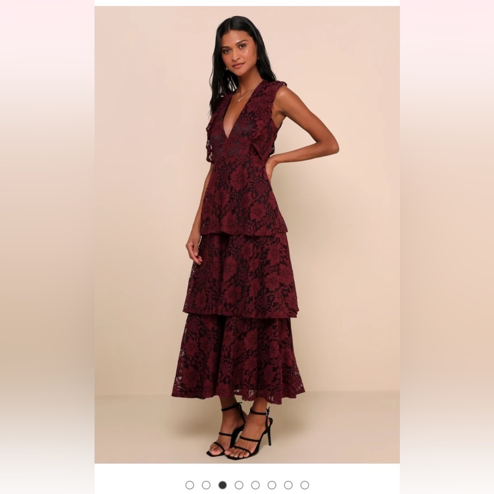 Lulu’s Molinetto Burgundy Lace Ruffled Tiered Maxi, size large
